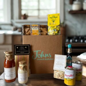 Italian Favourites, a selection of pasta, sauces, snacks & sweets. A real token of appreciation whatever the occasion, but just perfect for Christmas.