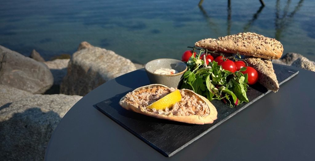 sandwiches on beach