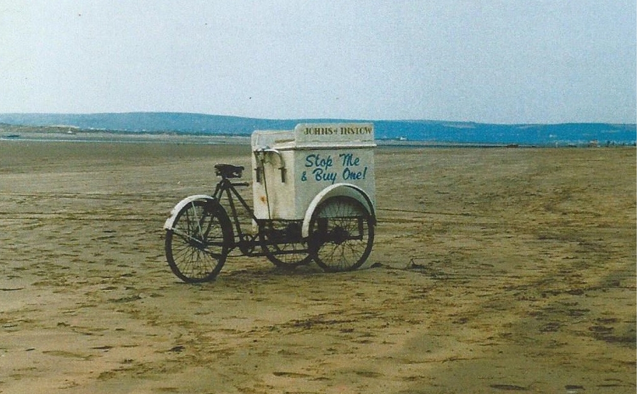 picture of johns bike selling ice cream